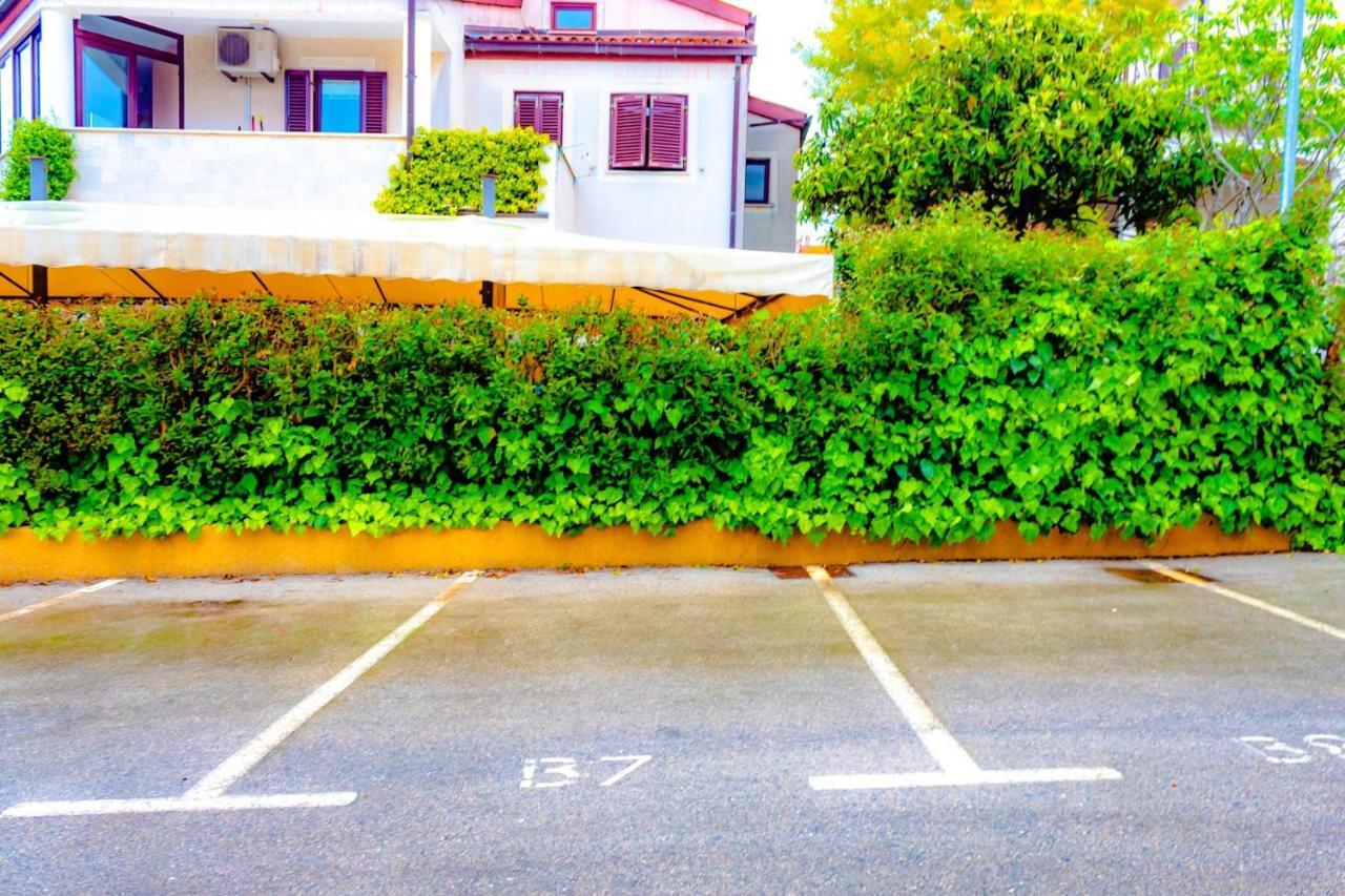 Apartment Botic Πόρετς Εξωτερικό φωτογραφία