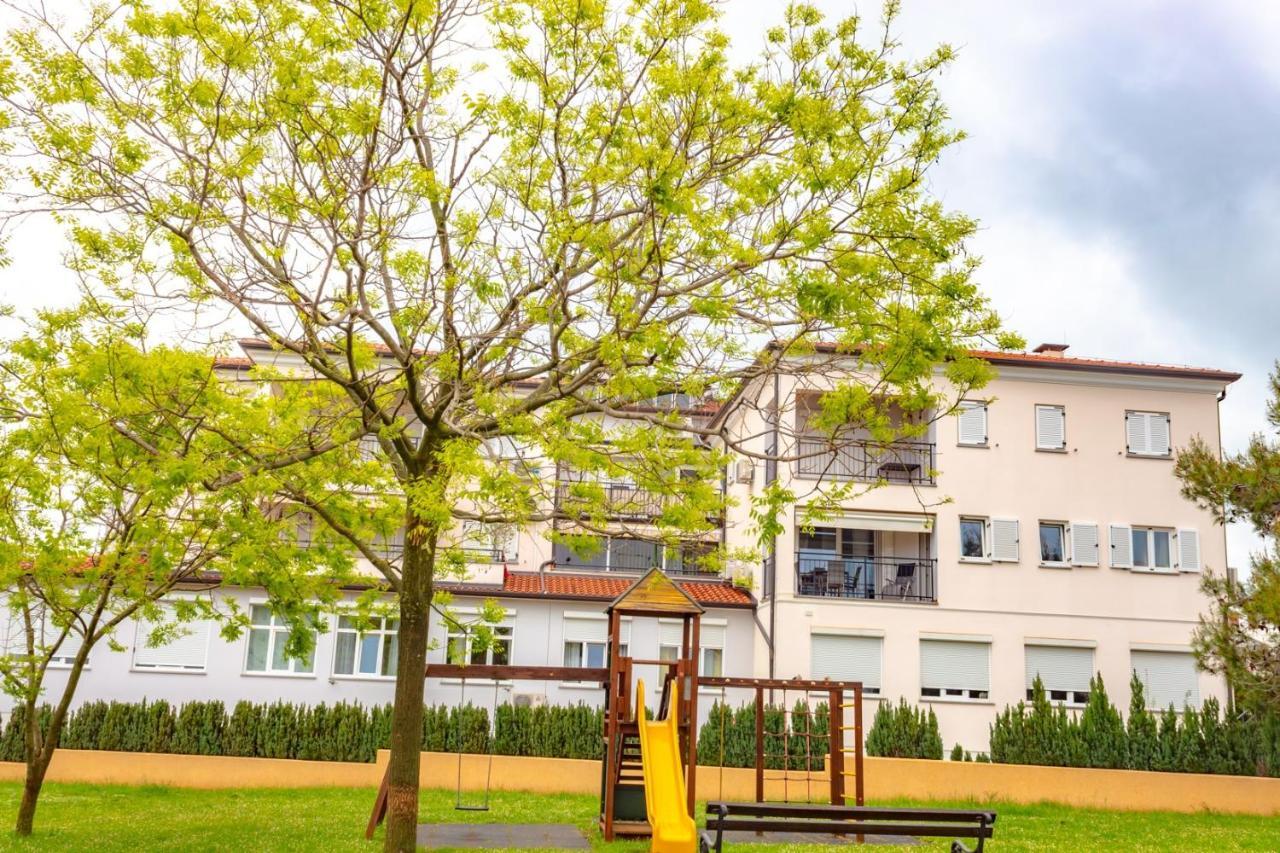 Apartment Botic Πόρετς Εξωτερικό φωτογραφία